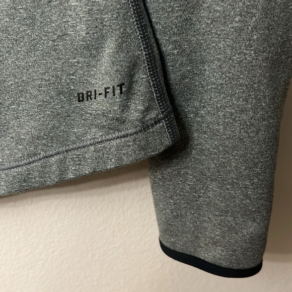Nike Gray Athletic Turtleneck Sweater - Picture 7 of 10